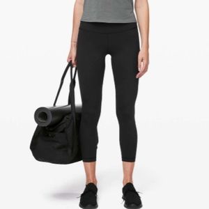 Lululemon Black Wunder Under Legging 25”